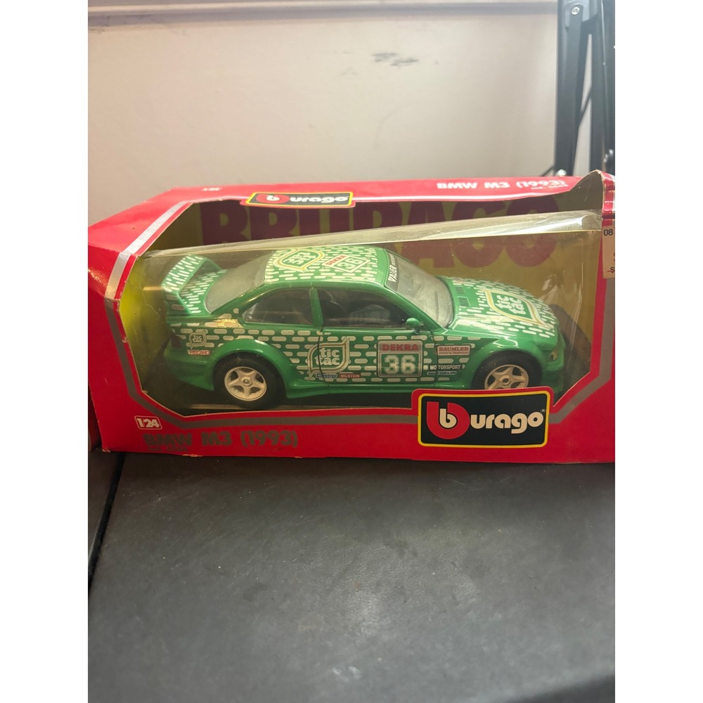 Bburago 1993 BMW M3 Tic Tac Livery 1:24 Scale Diecast Model Green Cod 0544 Italy